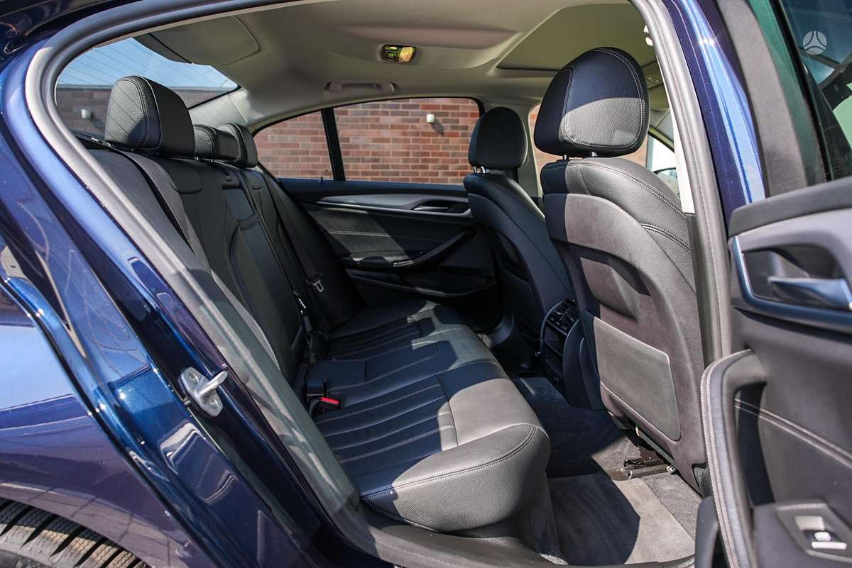 BMW 520, 2.0 l., Седан