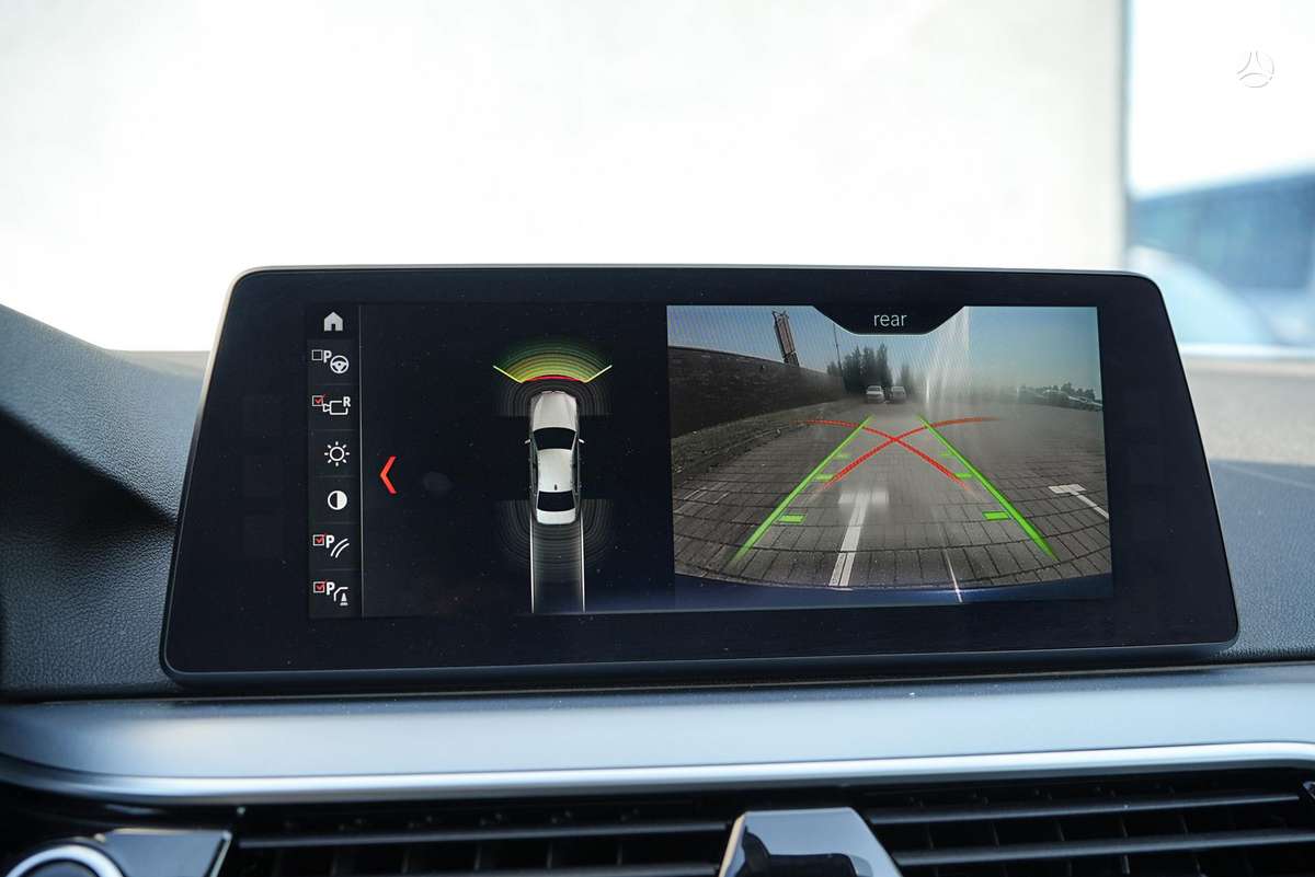 BMW 520, 2.0 l., Седан