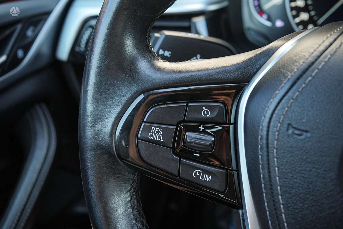 BMW 520, 2.0 l., Седан