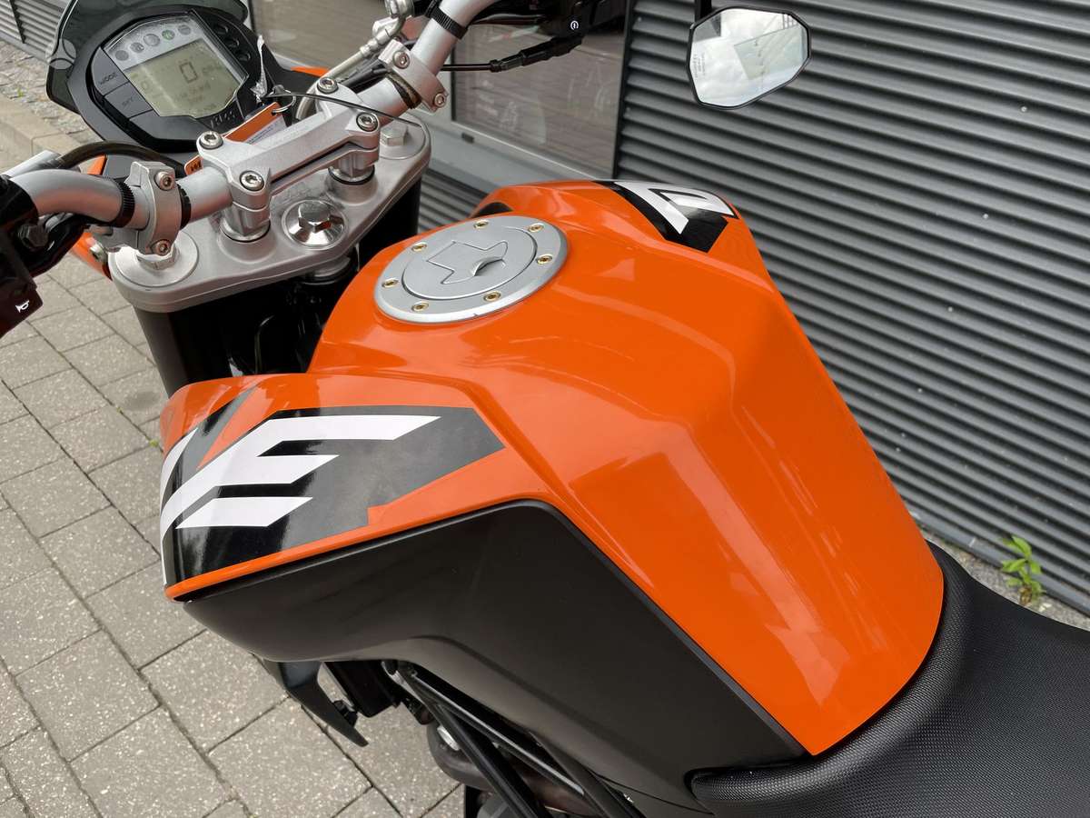KTM Duke 125cc, street / classic