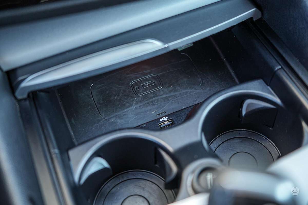 BMW 520, 2.0 l., Седан