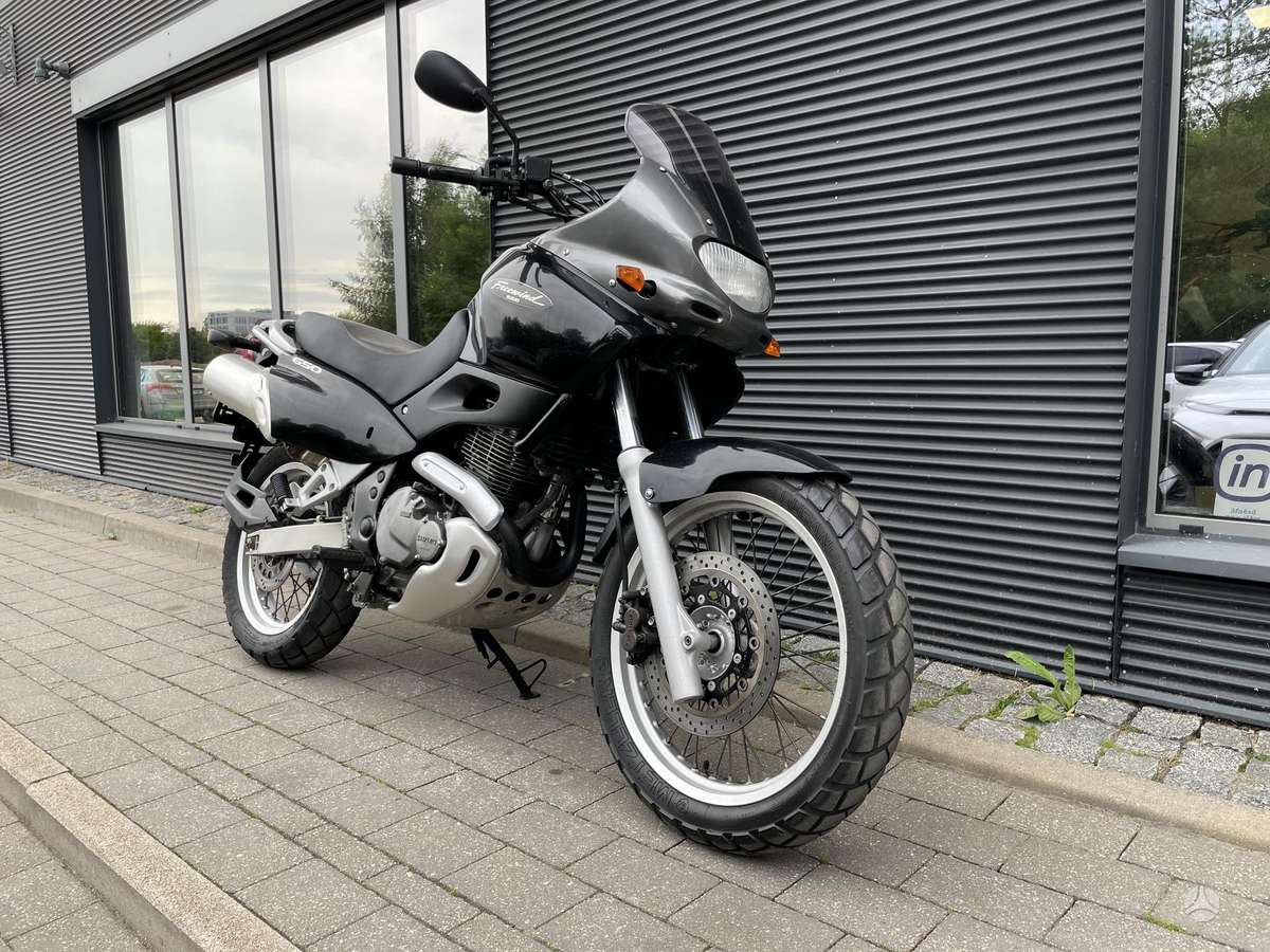 Suzuki XF 650cc, enduro / adventure