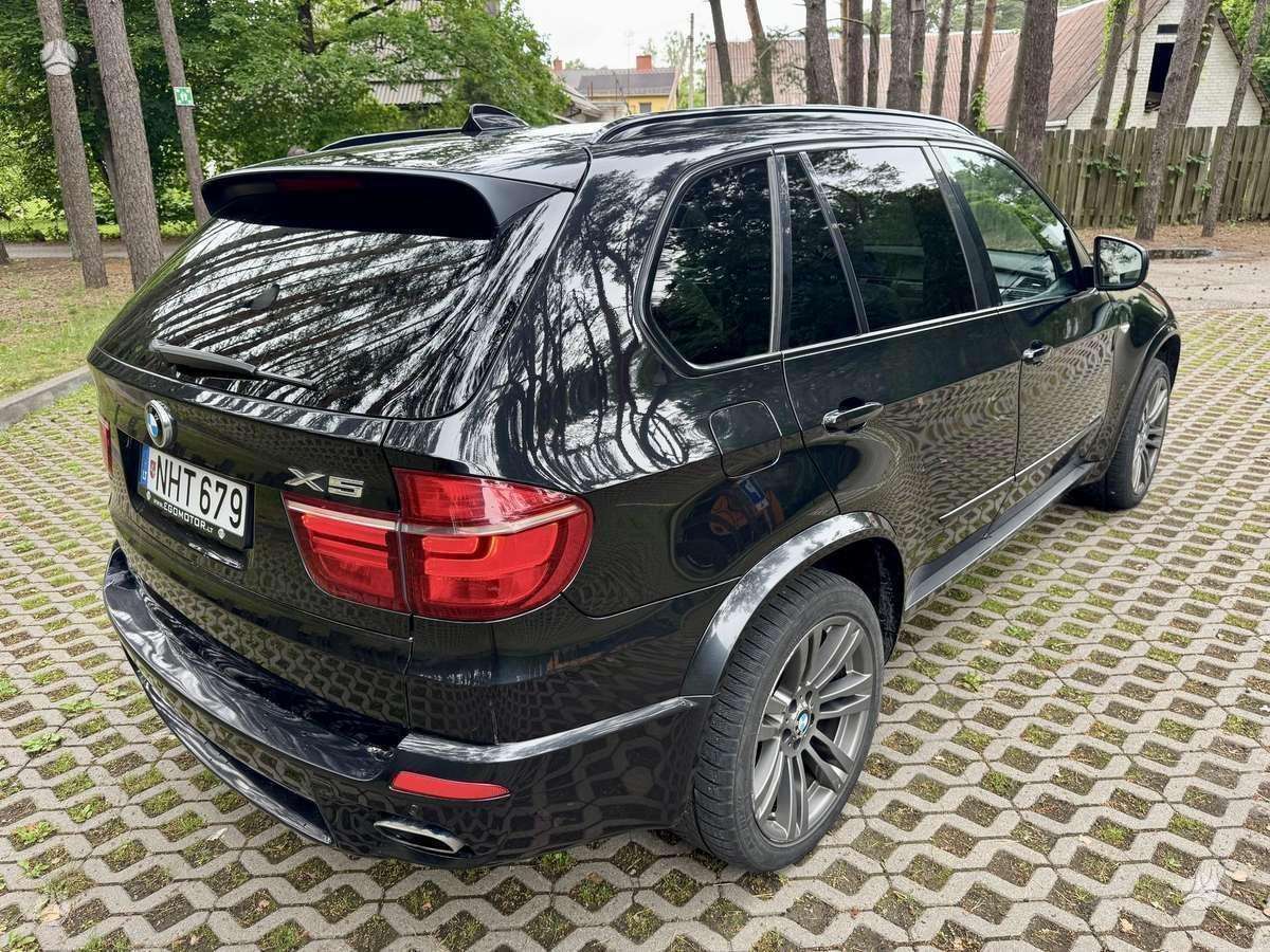 BMW X5, 3.0 l., off-road / crossover
