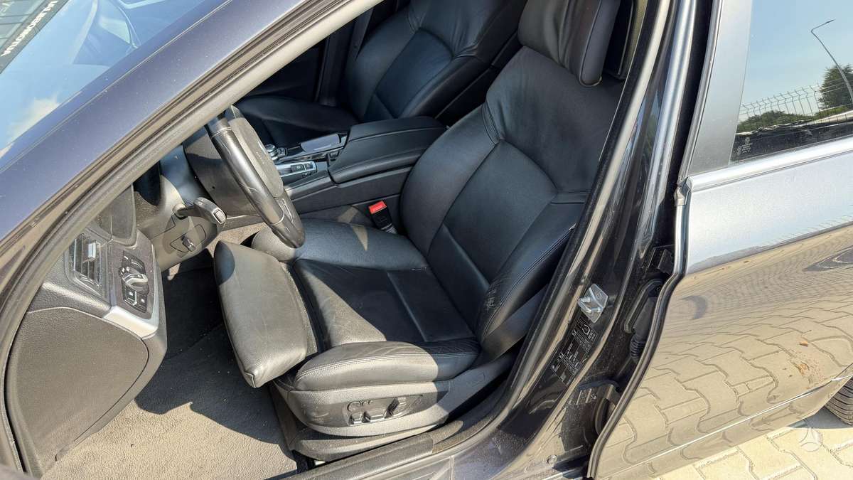 BMW 530, 3.0 l., Седан