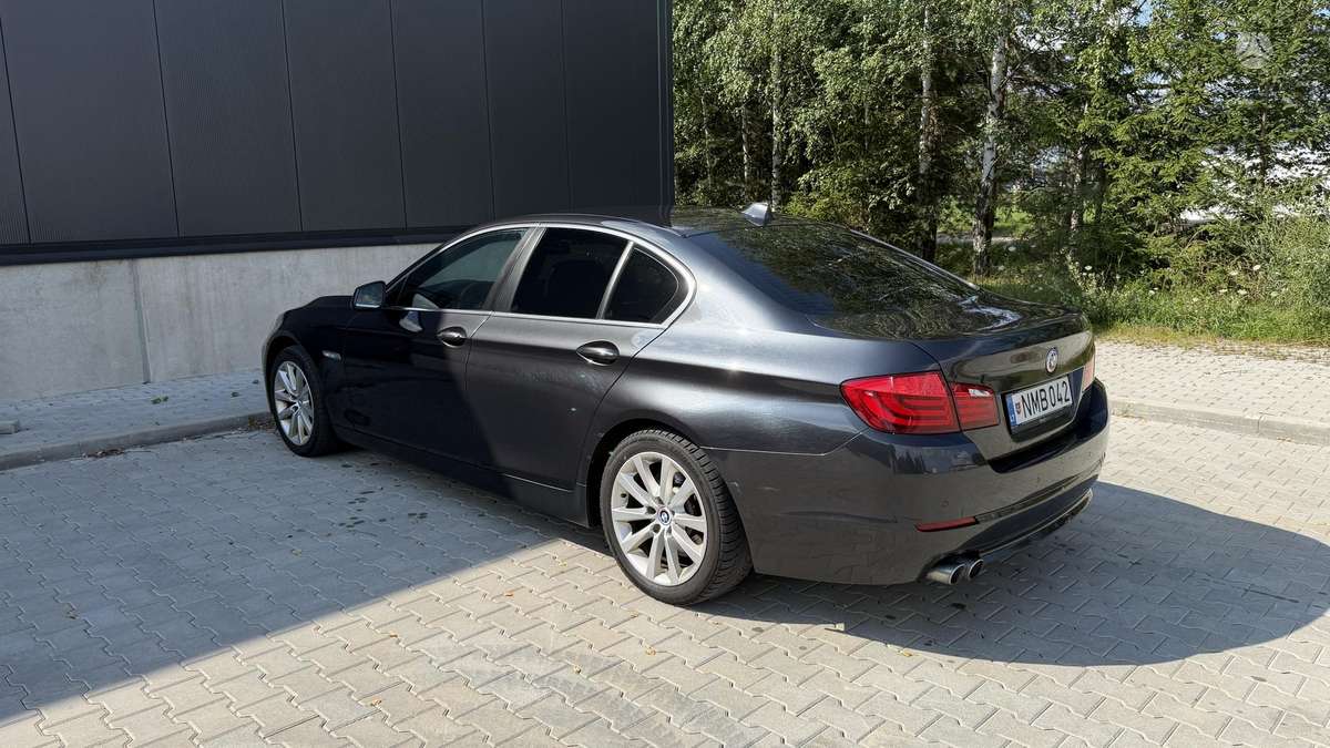BMW 530, 3.0 l., Седан