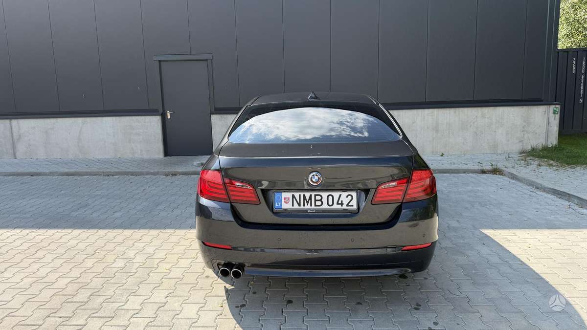 BMW 530, 3.0 l., Седан