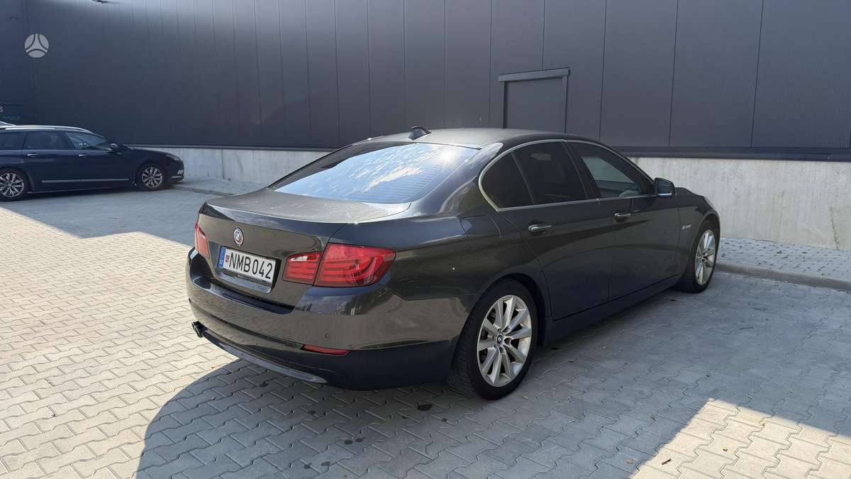 BMW 530, 3.0 l., Седан