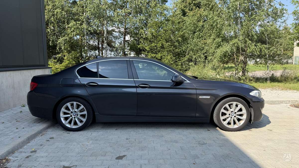 BMW 530, 3.0 l., Седан