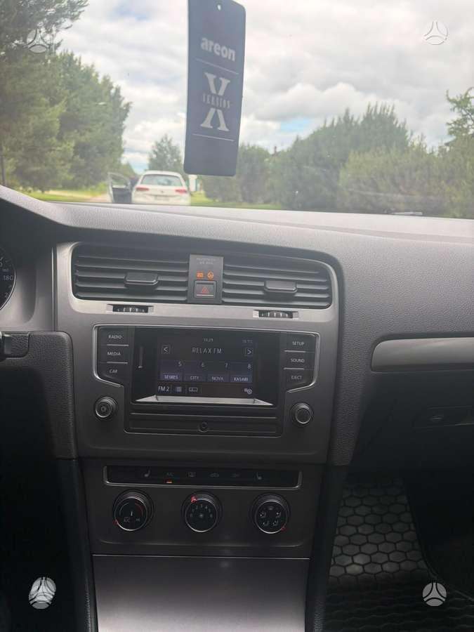 Volkswagen Golf, 1.2 l., hatchback