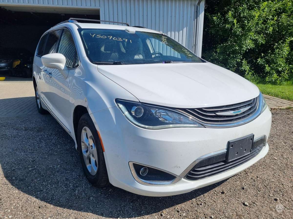 Chrysler Pacifica