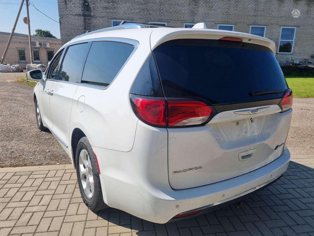Chrysler Pacifica