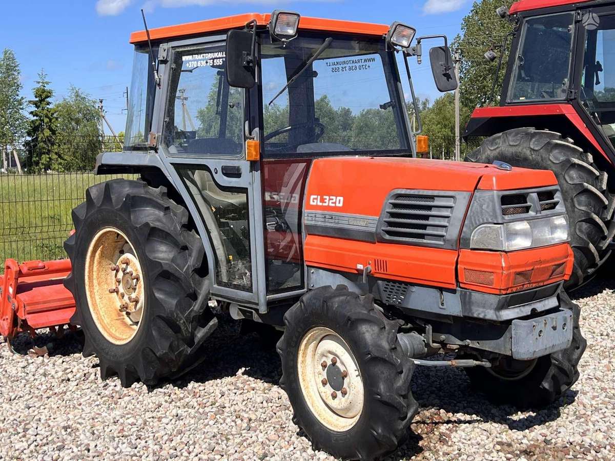 Kubota ĮVAIRIŲ MODELIŲ, тракторы
