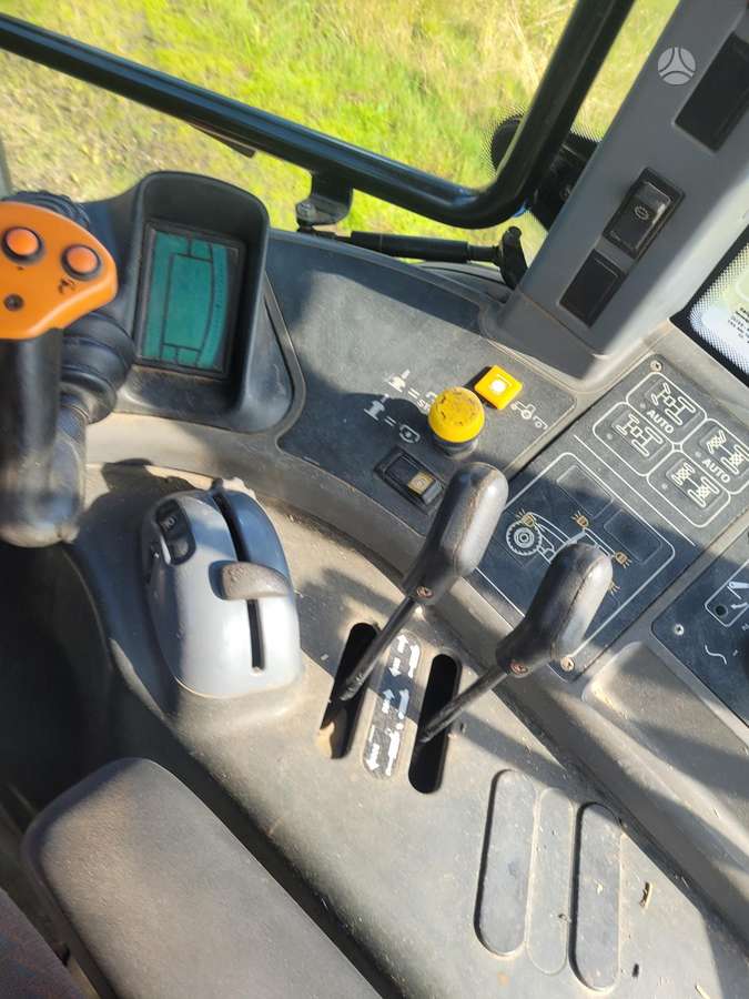 New Holland TM 190, тракторы
