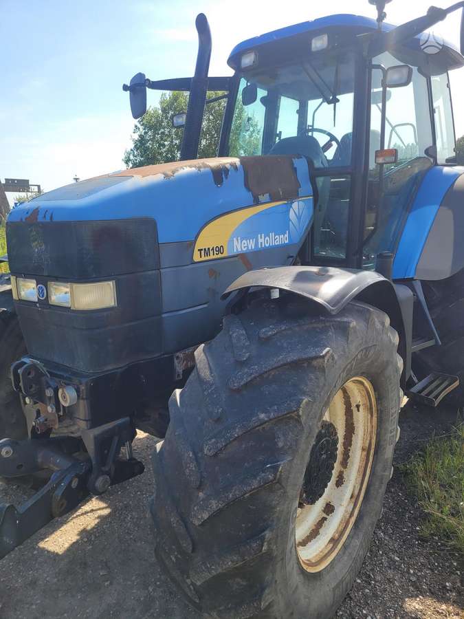 New Holland TM 190, tractors