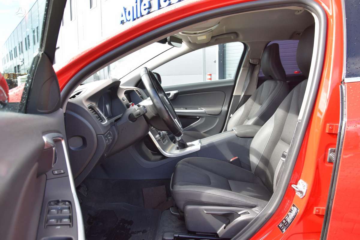 Volvo V60, 2.0 l., Универсал
