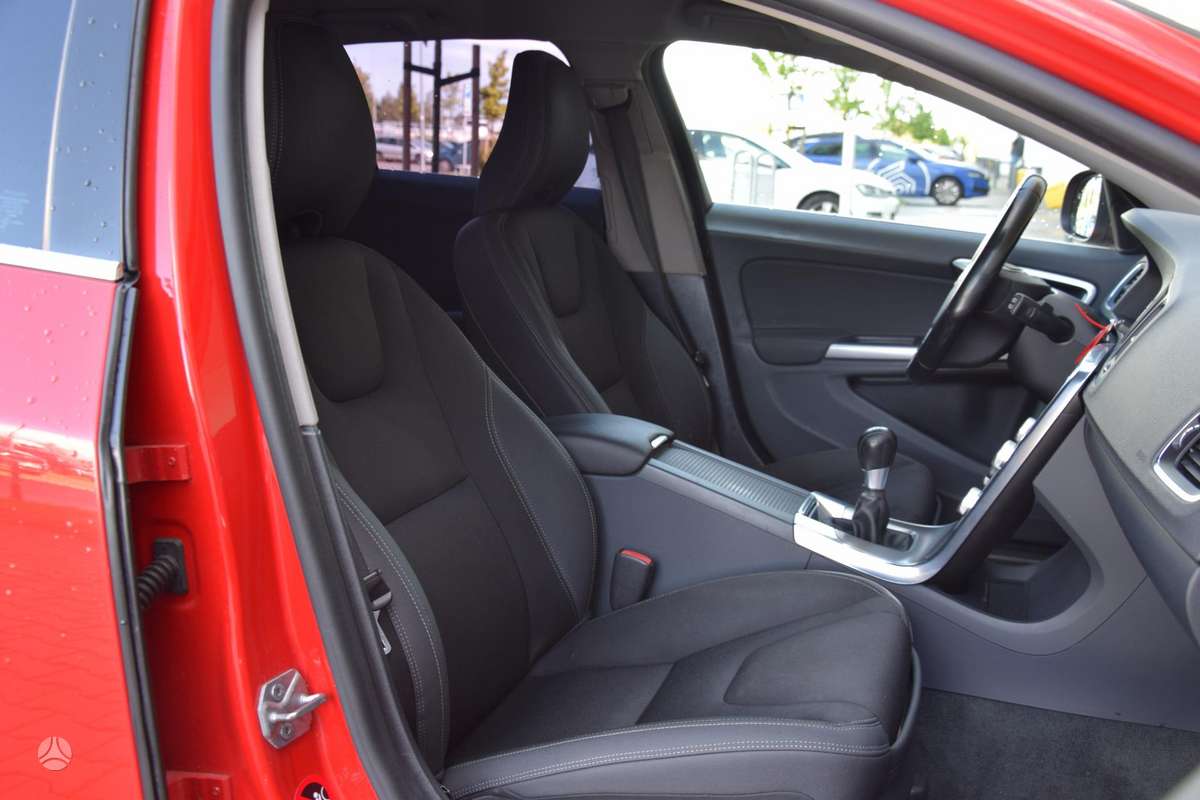 Volvo V60, 2.0 l., Универсал