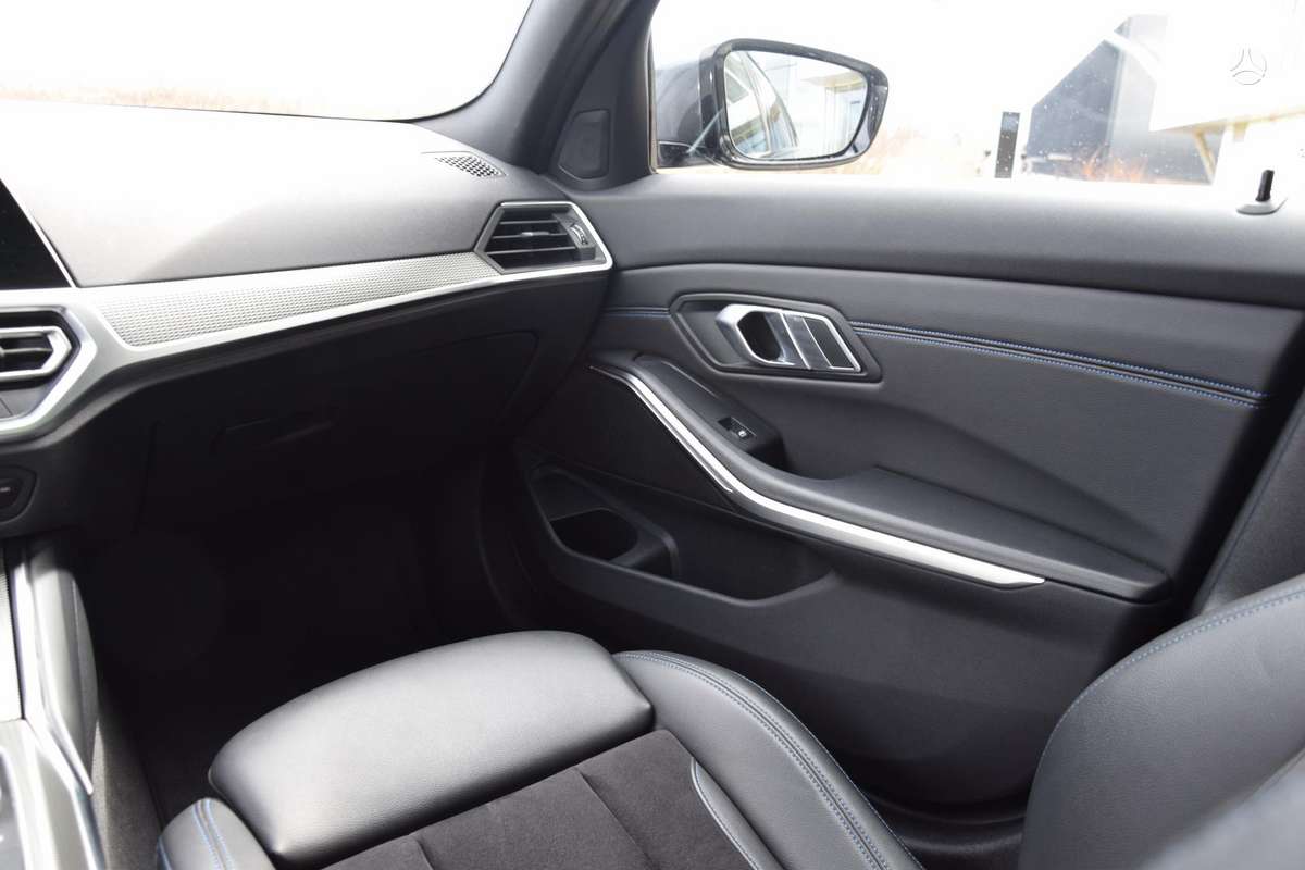 BMW 320, 2.0 l., wagon