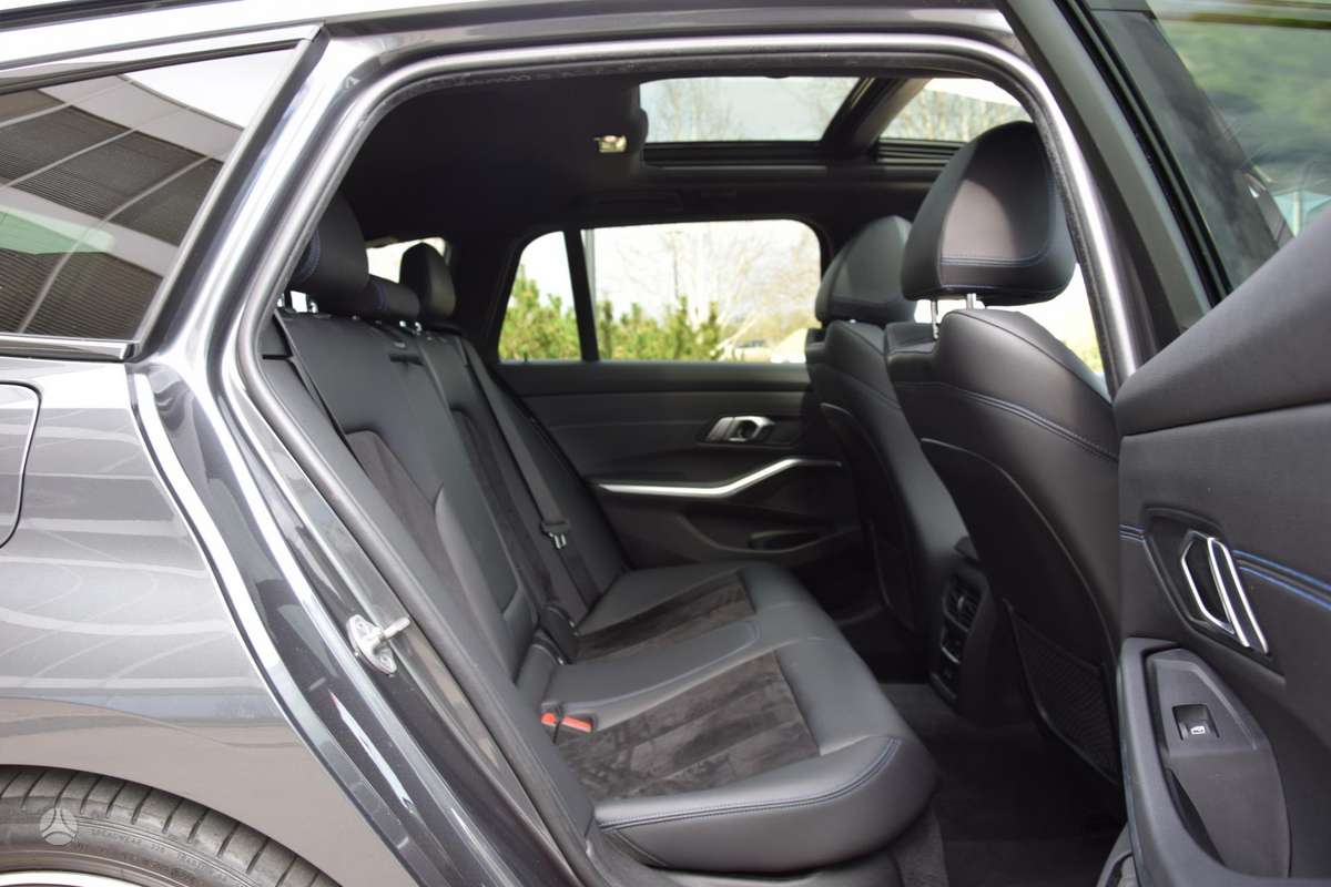 BMW 320, 2.0 l., wagon