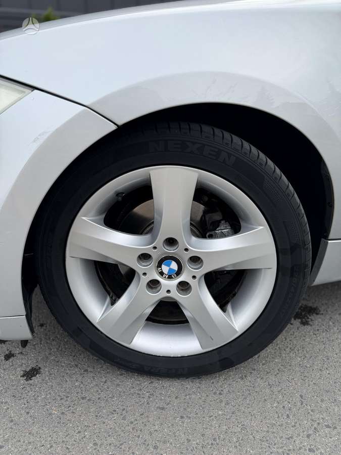 BMW 120, 2.0 l., hatchback