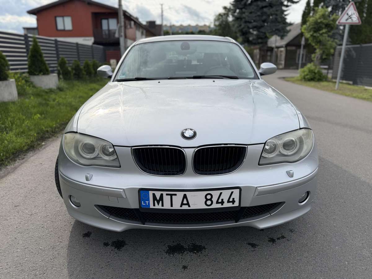 BMW 120, 2.0 l., hatchback