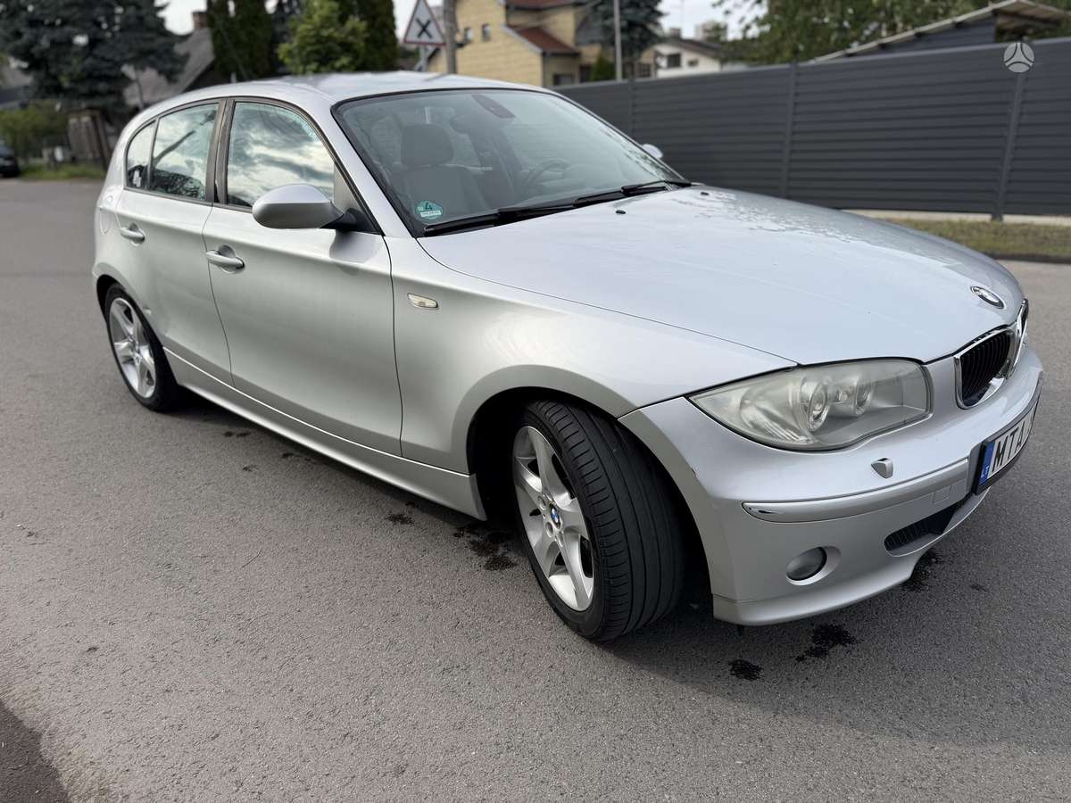 BMW 120, 2.0 l., hatchback