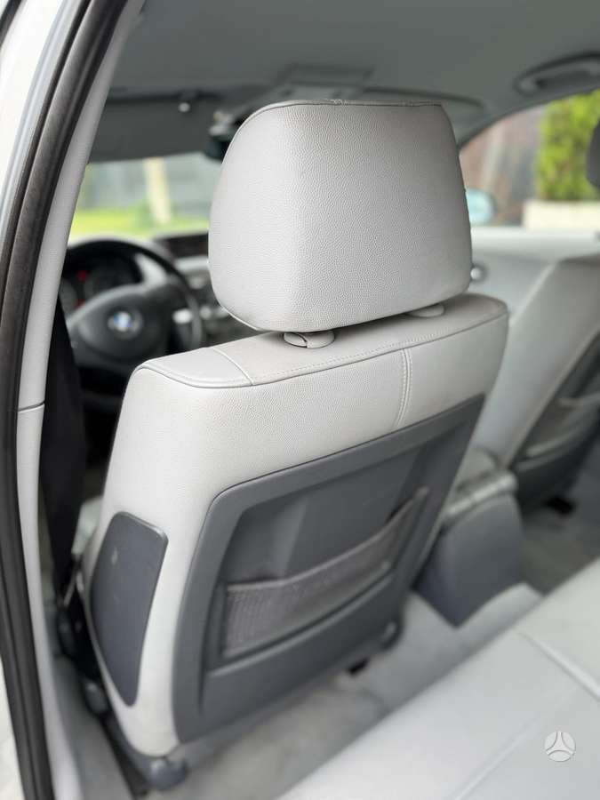 BMW 120, 2.0 l., hatchback