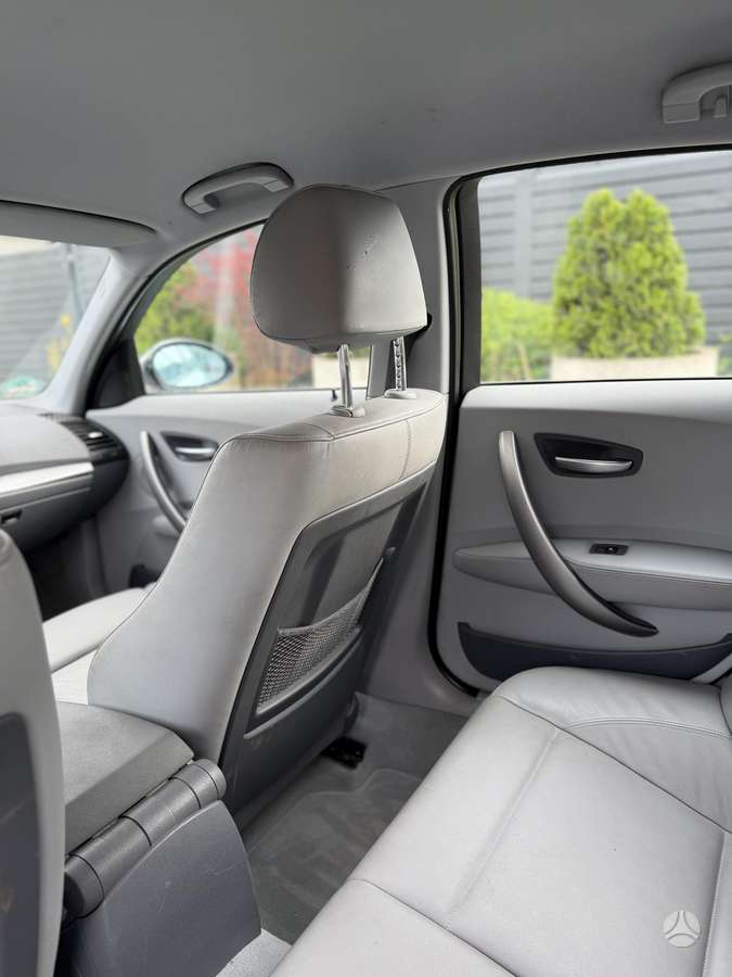 BMW 120, 2.0 l., hatchback