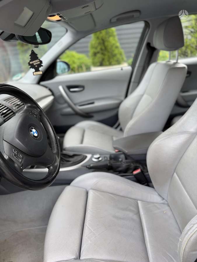 BMW 120, 2.0 l., hatchback
