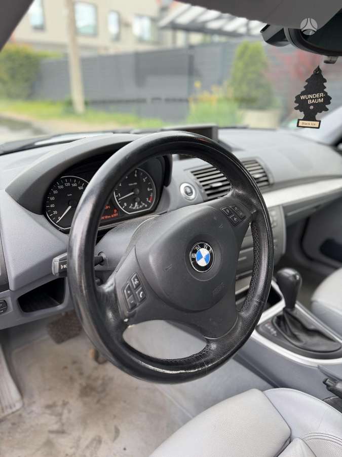 BMW 120, 2.0 l., hatchback