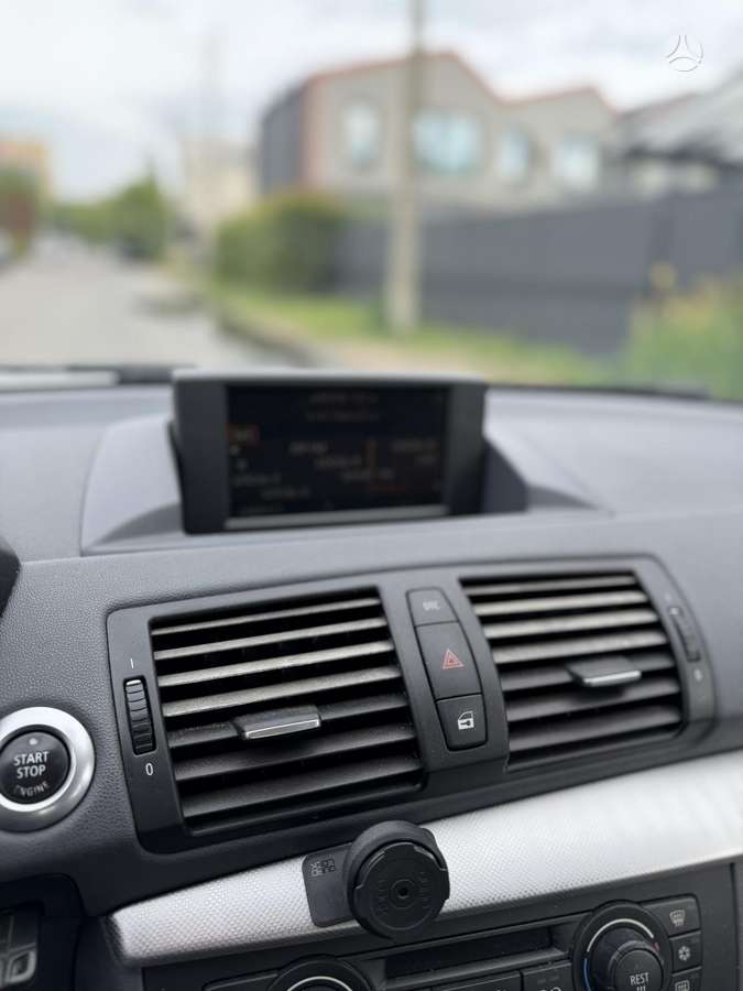 BMW 120, 2.0 l., hatchback