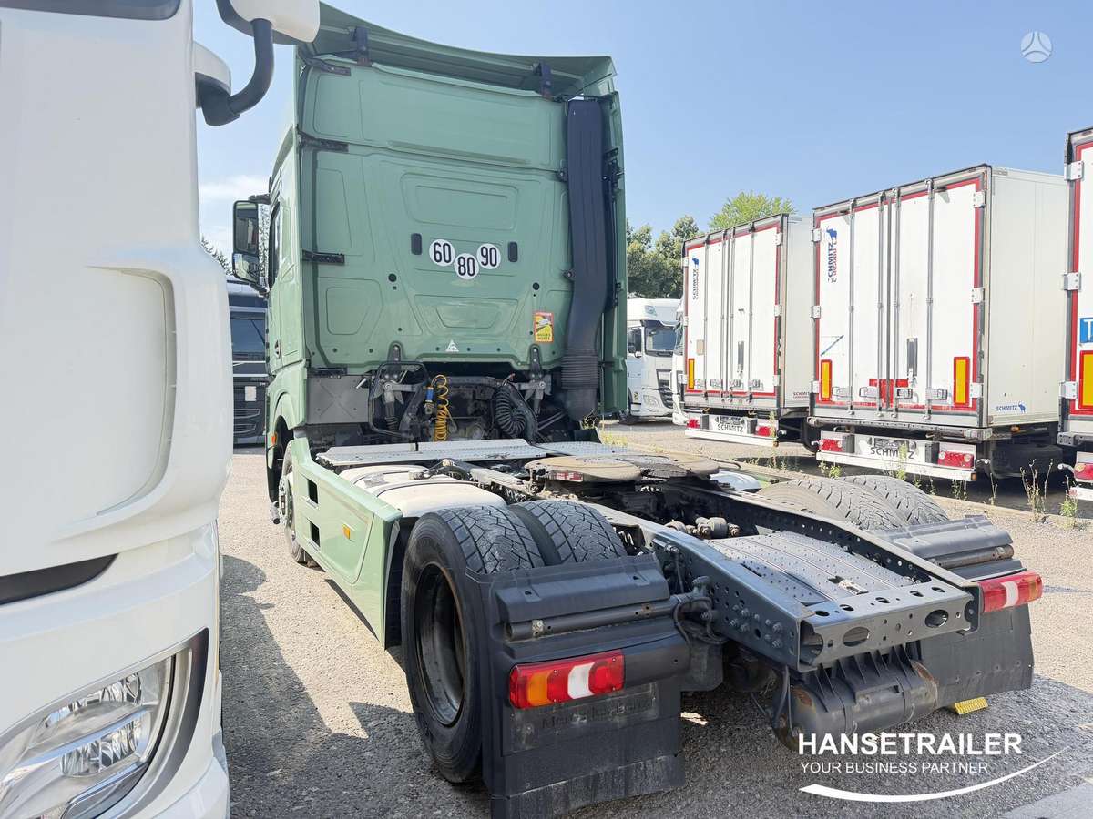 Mercedes-Benz Actros 1845 Engine problem, double sleeper