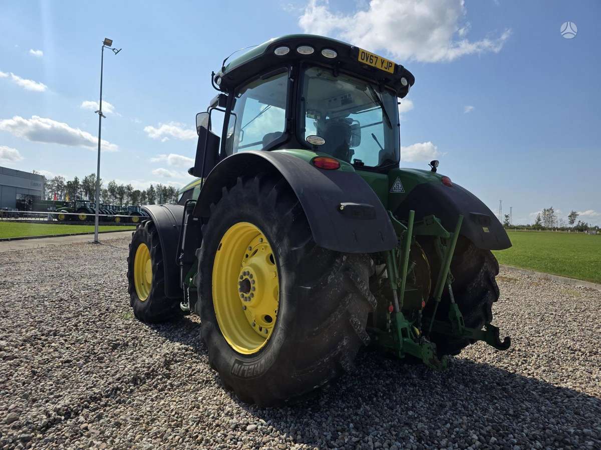 John Deere 7310R, tractors