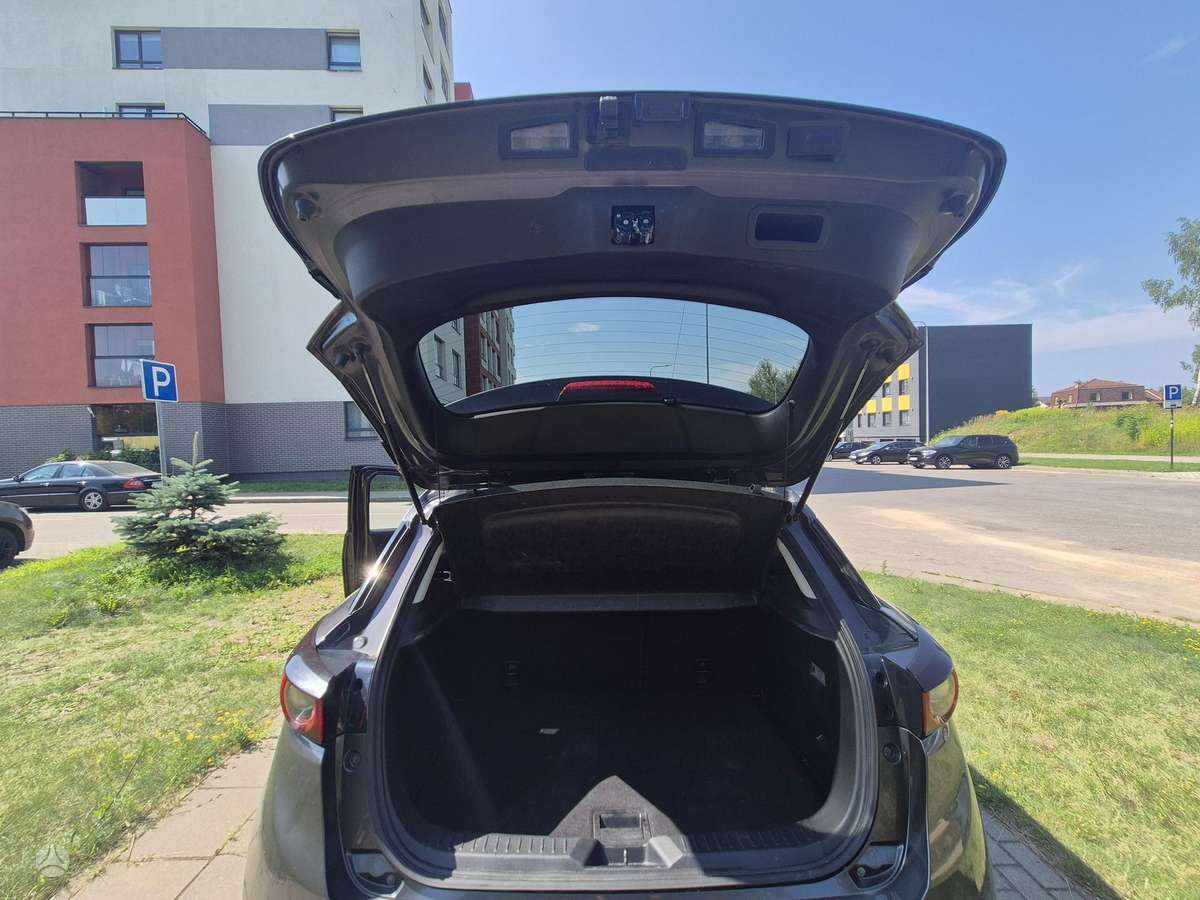 Mazda CX-3, 2.0 l., off-road / crossover