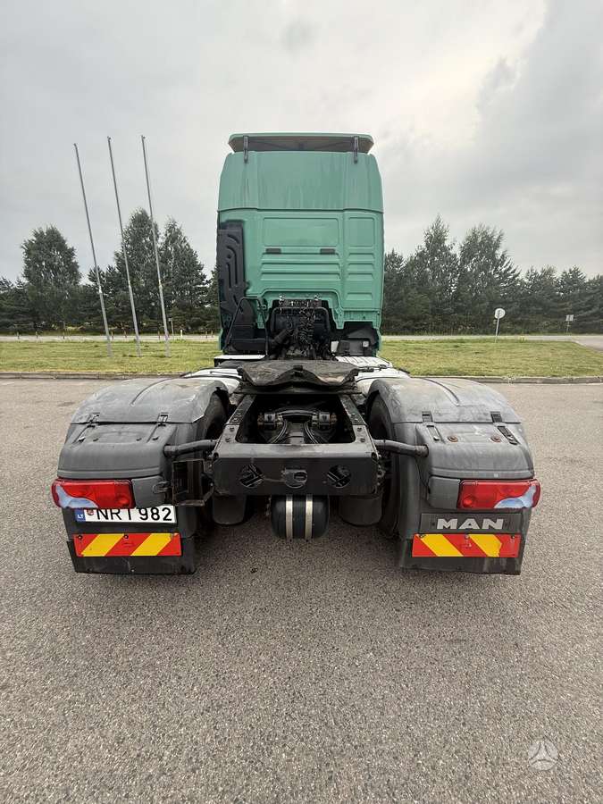 MAN TGX 18-480, double sleeper