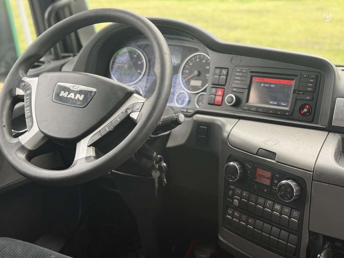MAN TGX 18-480, double sleeper