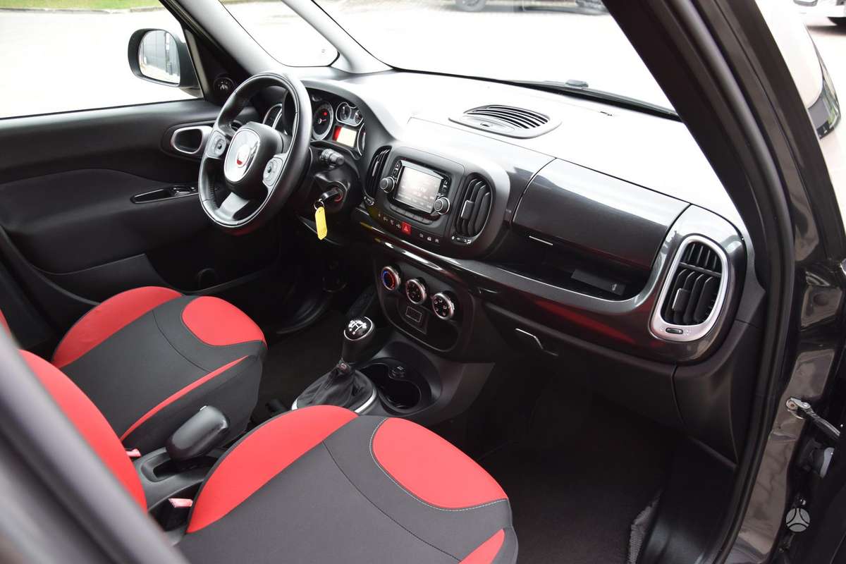 Fiat 500L, 1.3 l., hatchback