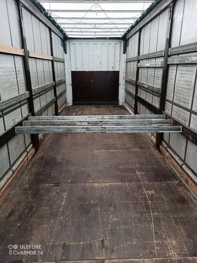 Krone, curtain / tarpaulin
