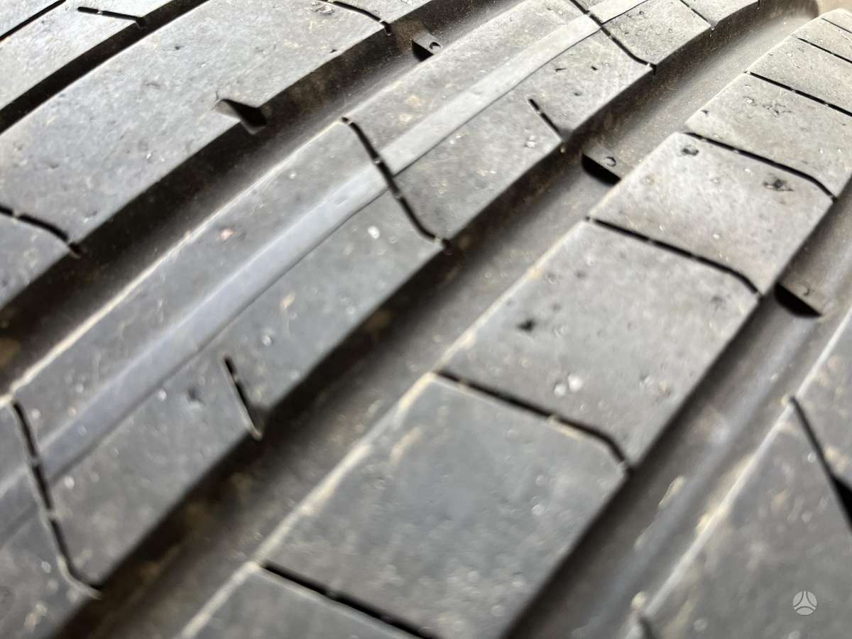 Pirelli PZero pz4, летние 235/35 R19