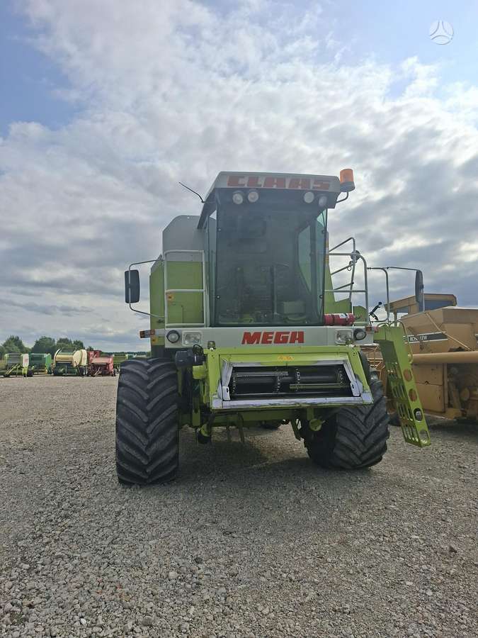 Claas Dominator MEGA 218, kombainai