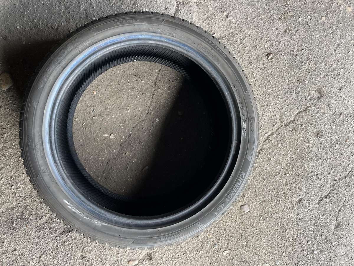 Hankook KINERGY 4S2, universalios 255/40 R19