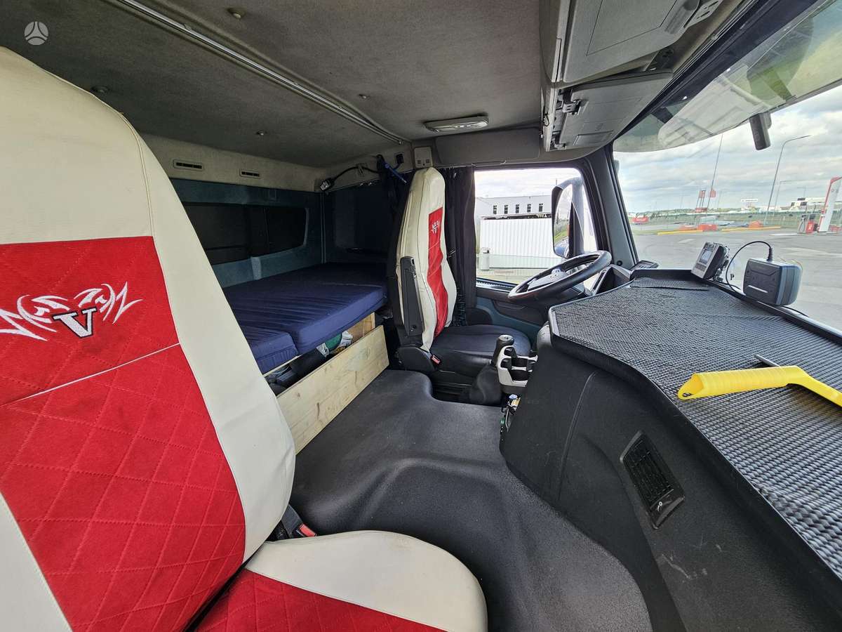 Volvo FM420, auto transporters