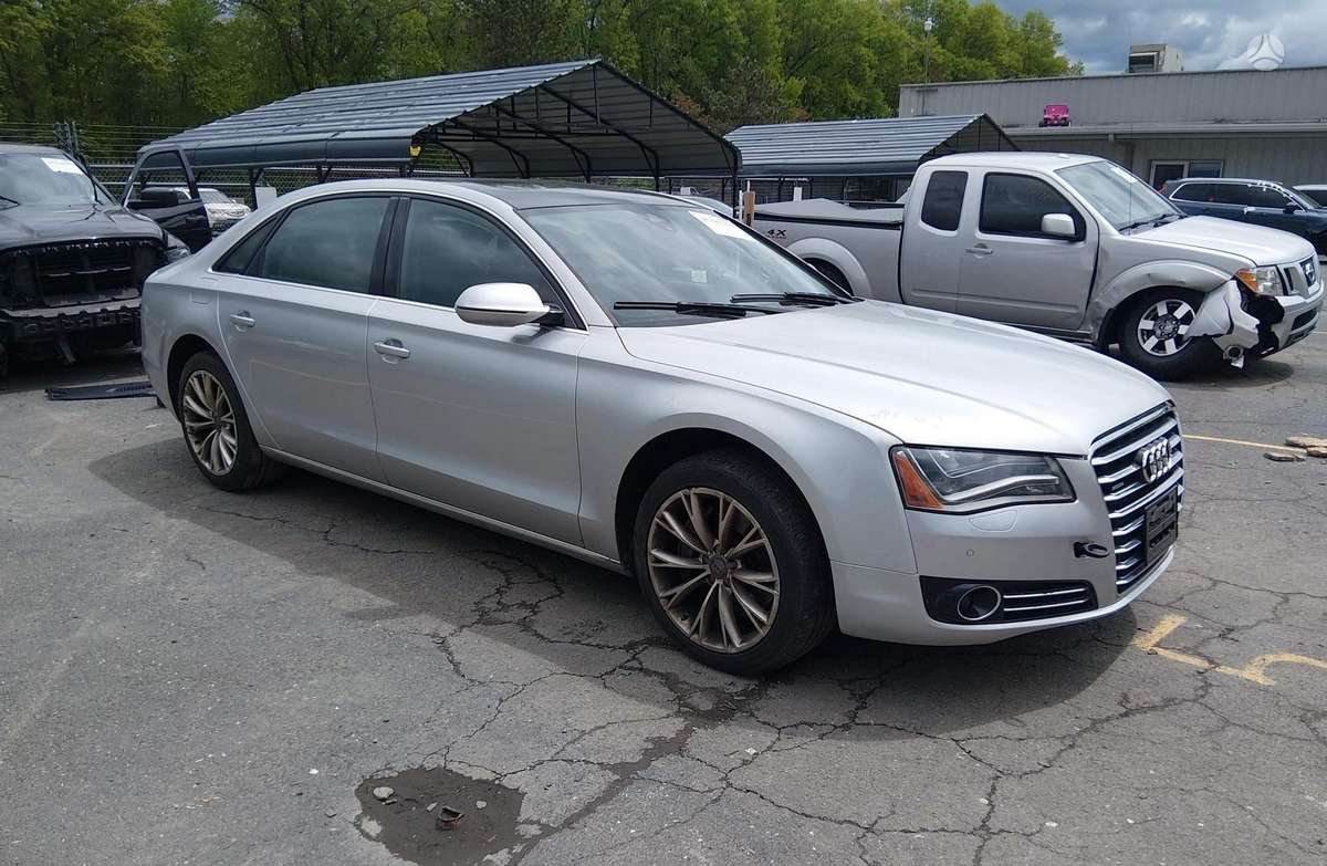 Audi A8, 3.0 l., Седан