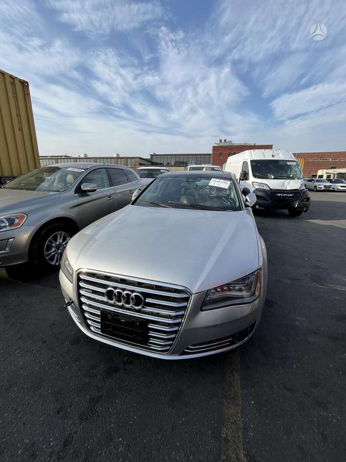 Audi A8, 3.0 l., Седан
