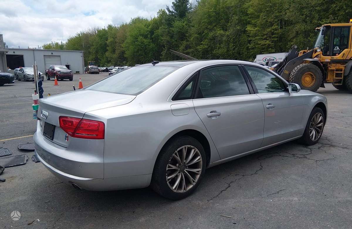 Audi A8, 3.0 l., Седан