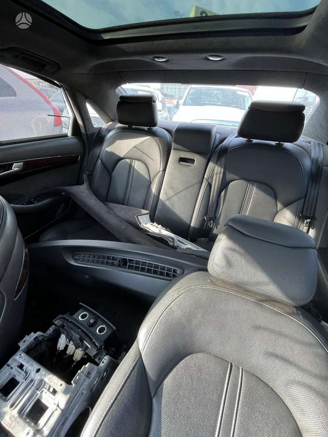 Audi A8, 3.0 l., Седан