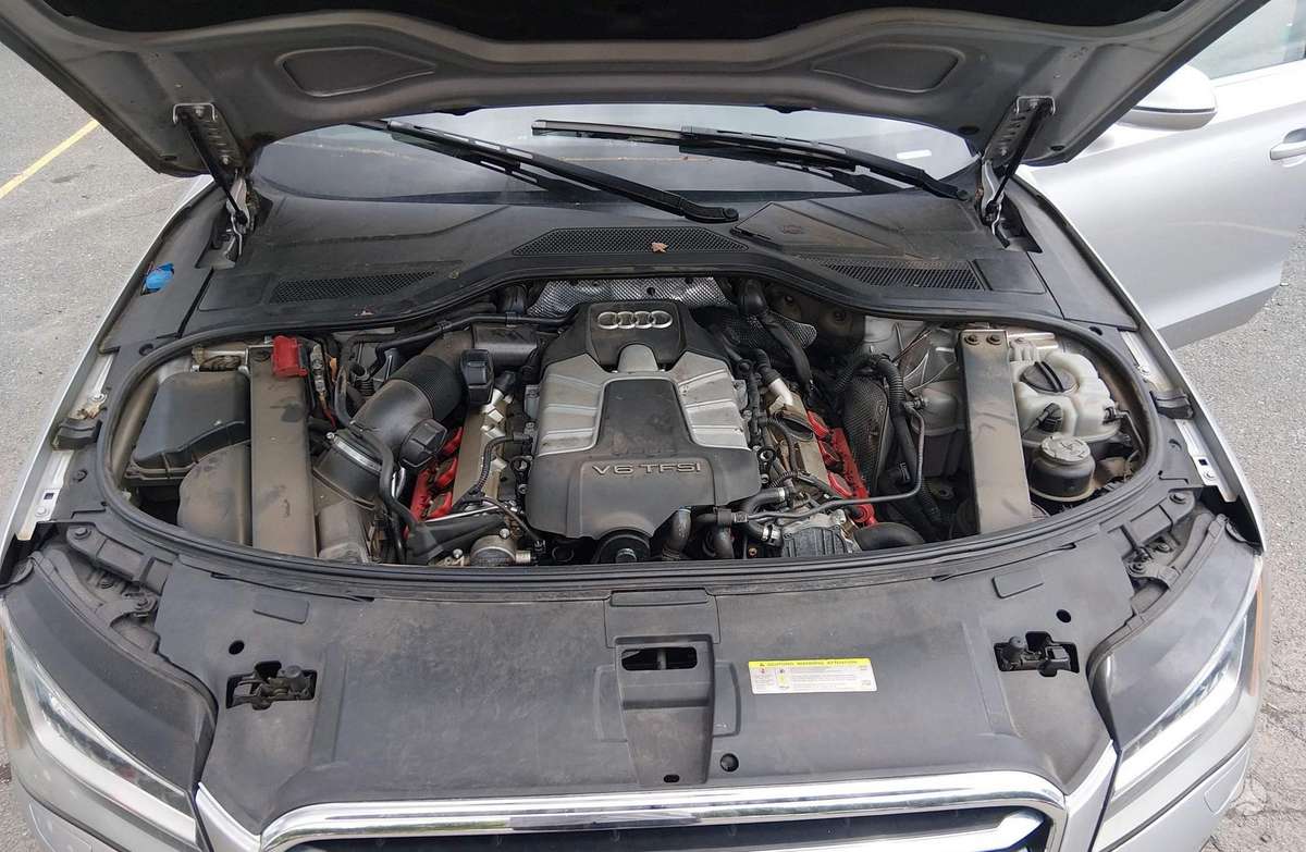 Audi A8, 3.0 l., Седан