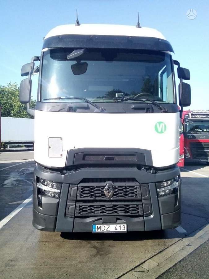 Renault T440 High cab, double sleeper