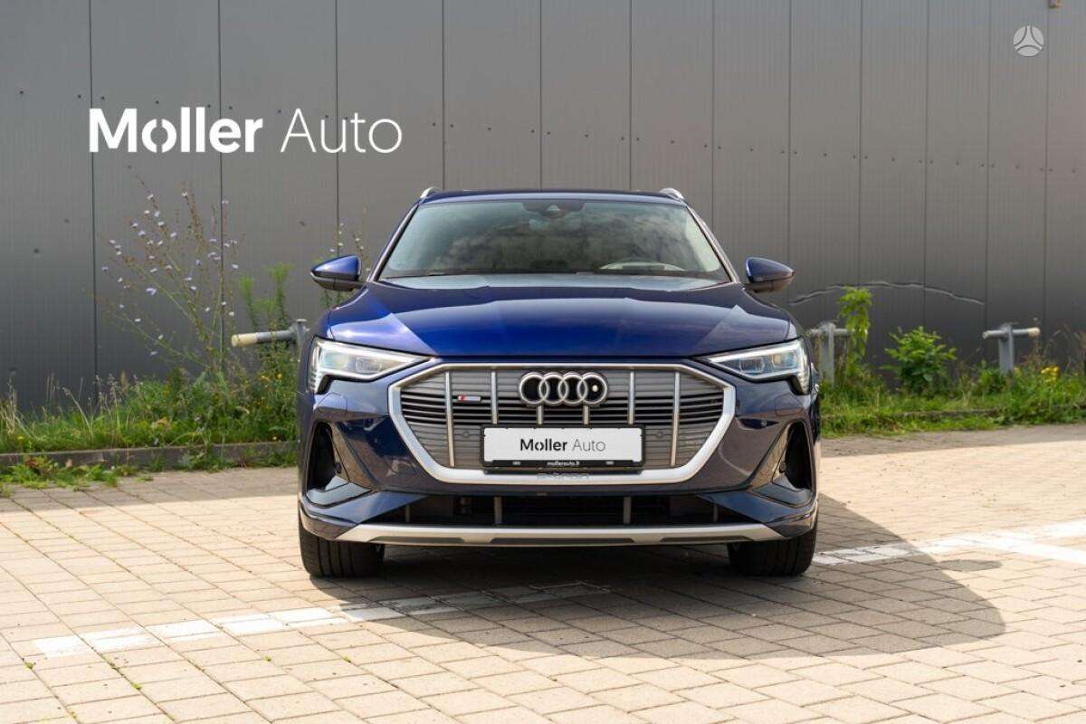 Audi e-tron Sportback, off-road / crossover