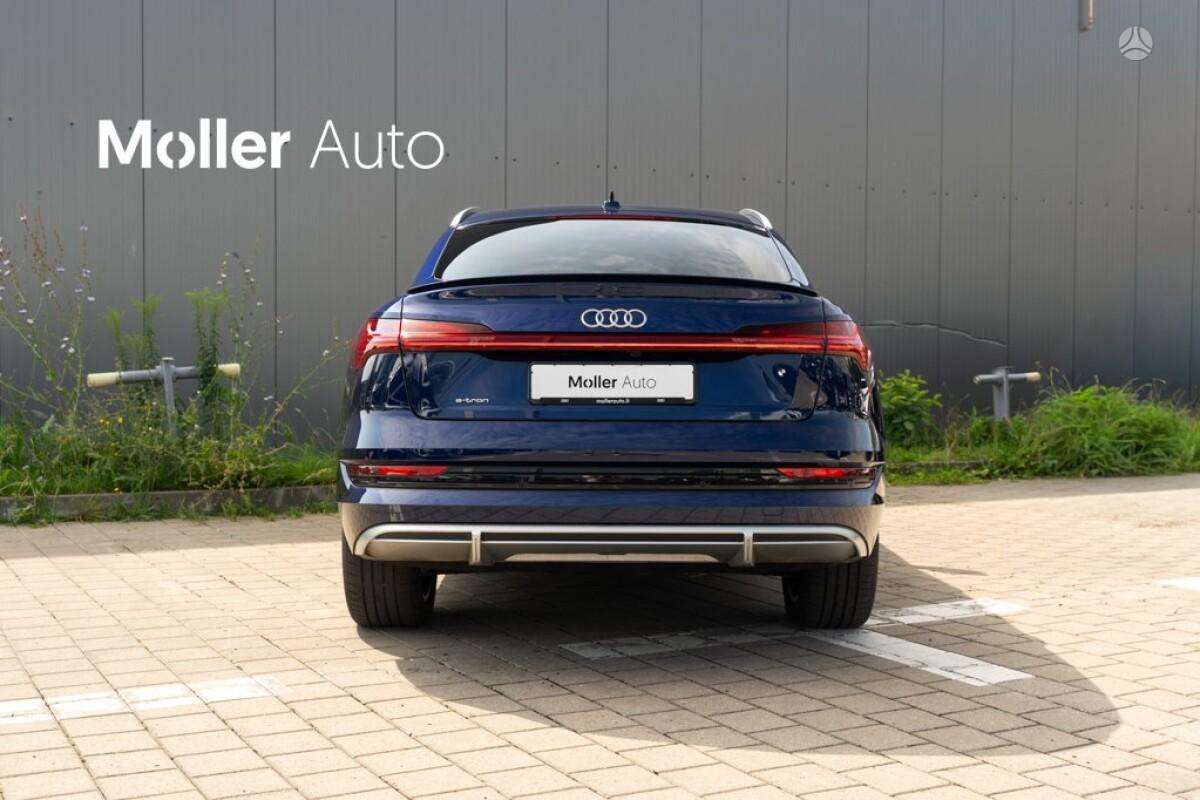 Audi e-tron Sportback, off-road / crossover