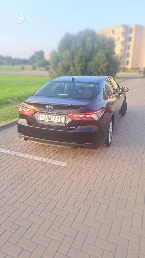 Toyota Camry - 2
